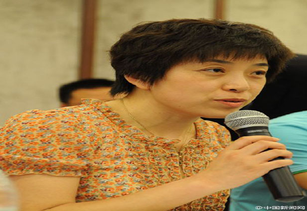 央视新闻 李哲老师讲课视频